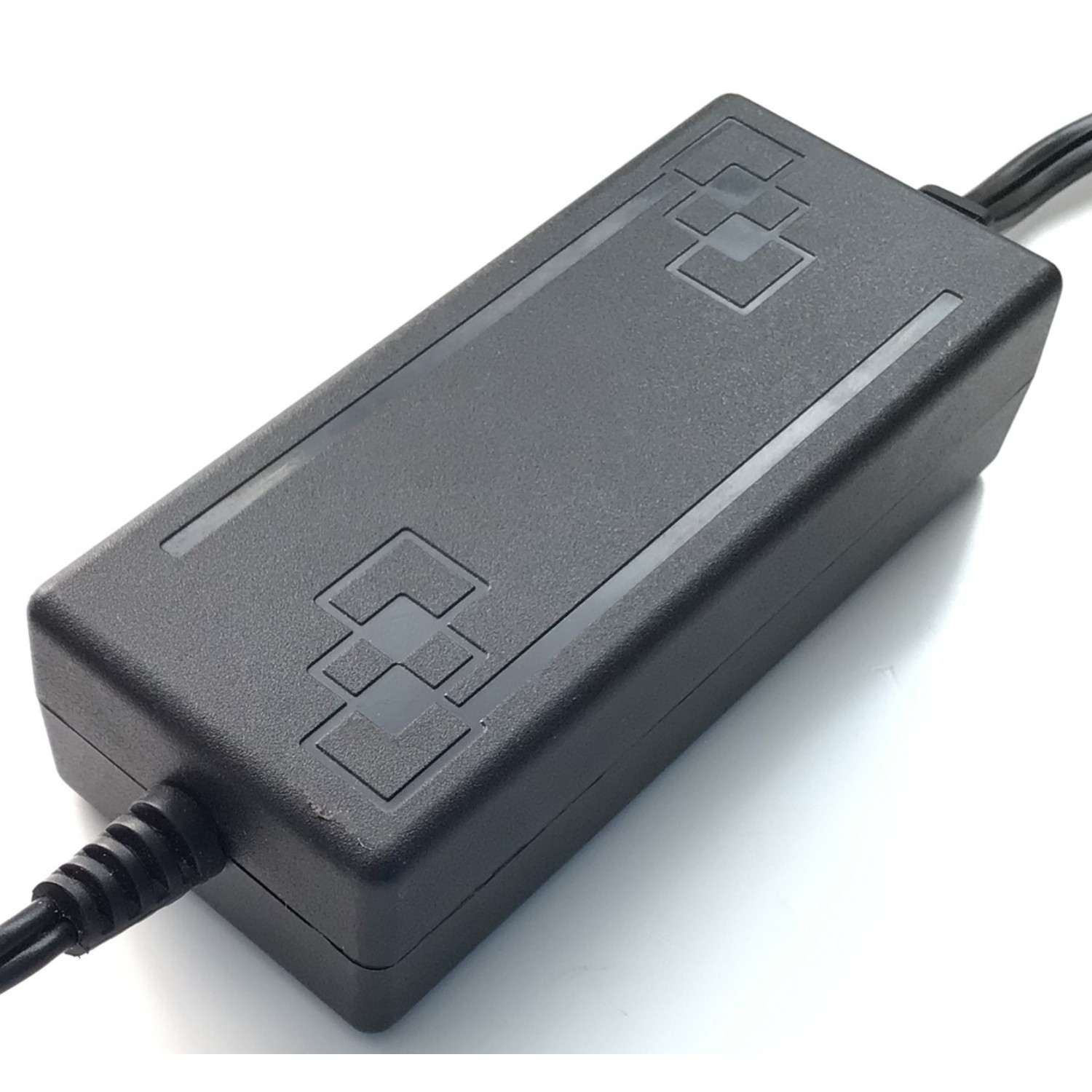 CARGADOR / ADAPTADOR DE FUENTE DE ALIMENTACION CHALLENGER VCA-VCD  / NUMERO DE PARTE RNG-110 / PS-2.1-5-4D / E202402 / ENTRADA VCA 100-120V~ 50/60HZ 0.8A / SALIDA VCD 5V 0-4.0A (SET AT 4.0A) / MODELO HK-HA-U05 - Imagen 3